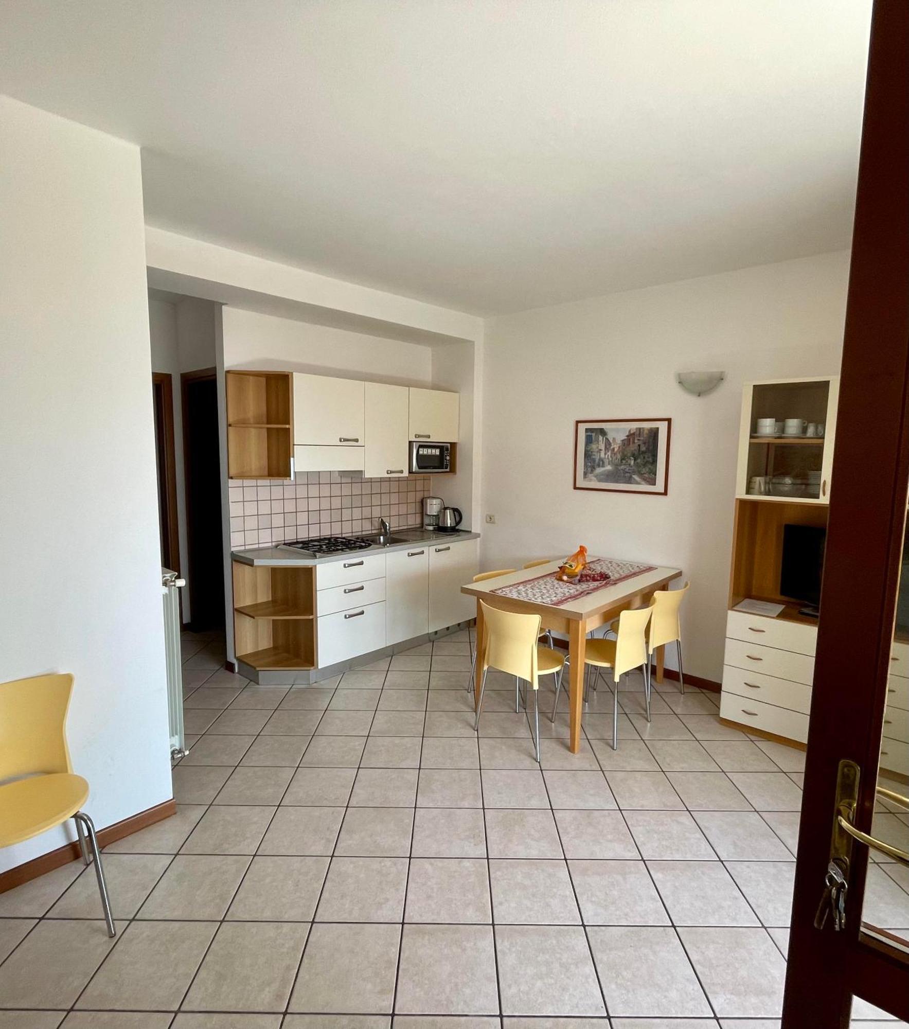 Aparthotel Mirabel *